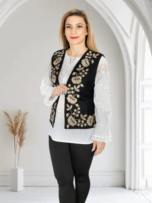 Vesta brodata cu model traditional Alina 25