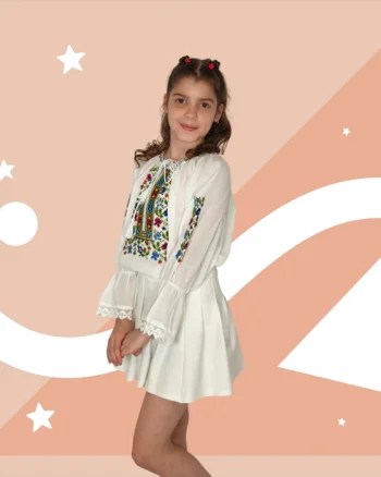 Ie traditionala fetite Silvia 2