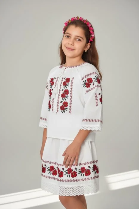 Compleu traditional fetite Eliana 3