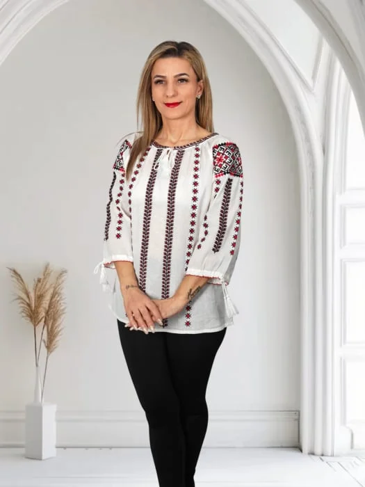 Ie Traditionala Nadia 3
