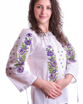 Ie traditionala alba cu motiv floral mov Violeta