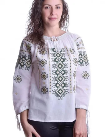 Ie traditionala alba cu motiv geometric verde Doina 02