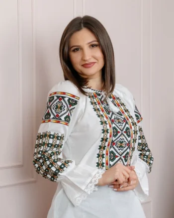 Bluza tip ie alba cu motiv floral multicolor Iuliana