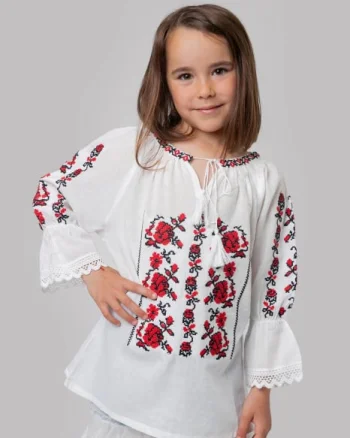 Ie traditionala alba pentru fetite cu motiv floral rosu Evelina