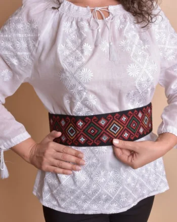 Brau traditional negru cu motiv geometric multicolor Gabriela
