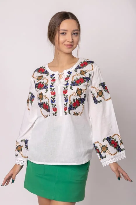 Bluza alba cu motiv floral multicolor Afrodita 01 - maneca lunga