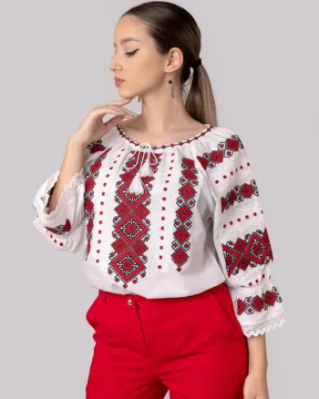 Ie traditionala alba cu motiv geometric rosu Ernestina 03