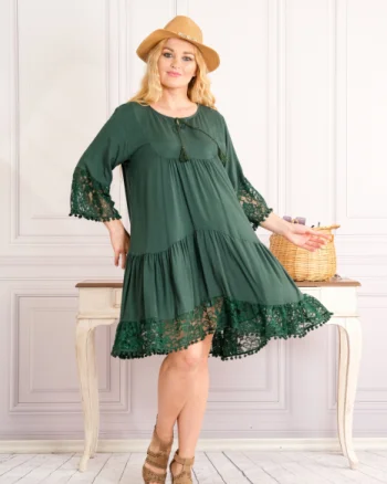 Rochie verde midi boho chic cu aplicatie din dantela si volane