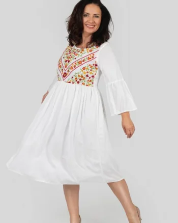 Rochie traditionala evazata alba cu motiv floral multicolor Ionela 01