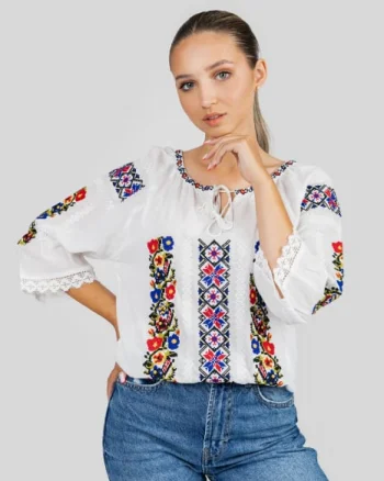 Ie traditionala alba cu motiv floral multicolor Marina 02