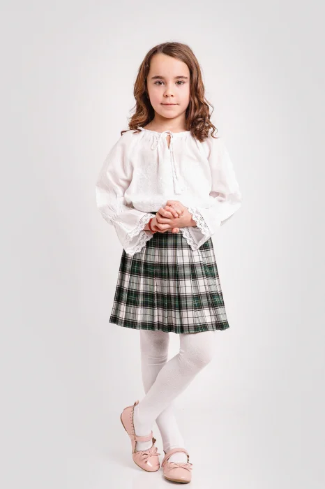 Ie traditionala alba pentru fetite cu motiv geometric alb Anna
