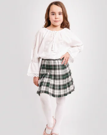 Ie traditionala alba pentru fetite cu motiv floral alb Elsa