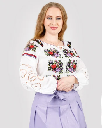 Bluza alba cu motiv floral multicolor Madalina