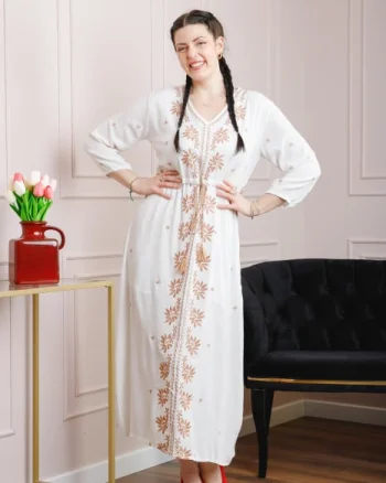 Rochie traditionala alba cu motiv floral crem Anabela 02