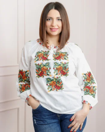 Ie traditionala alba cu motiv floral multicolor Suzana
