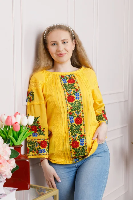 Bluza galbena cu motiv floral multicolor Beatrice 01