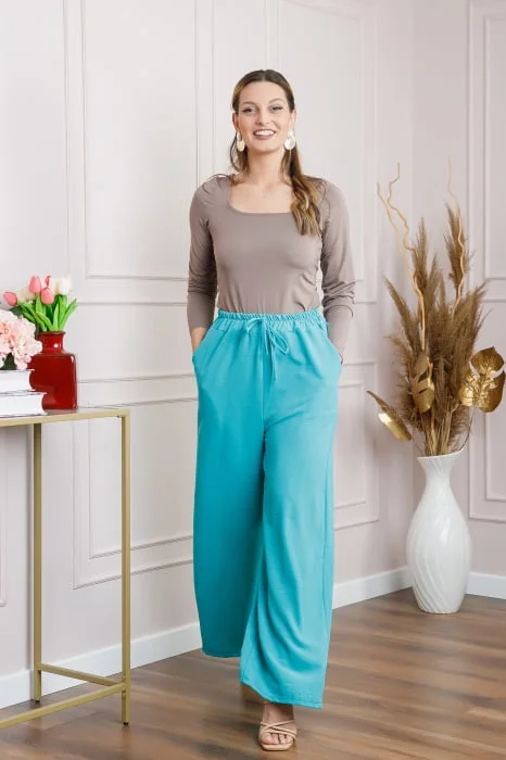 Pantaloni largi turcoaz deschis cu snur in talie