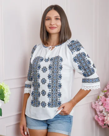 Ie traditionala alba cu motiv geometric albastru Anne 04
