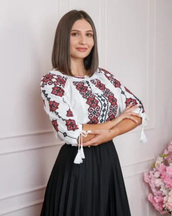 Ie traditionala alba cu motiv geometric rosu Hermina 02