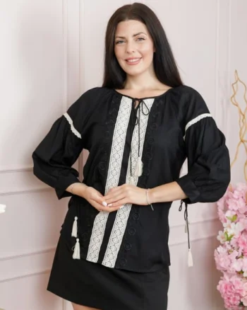 Bluza neagra cu motiv geometric alb Dominica