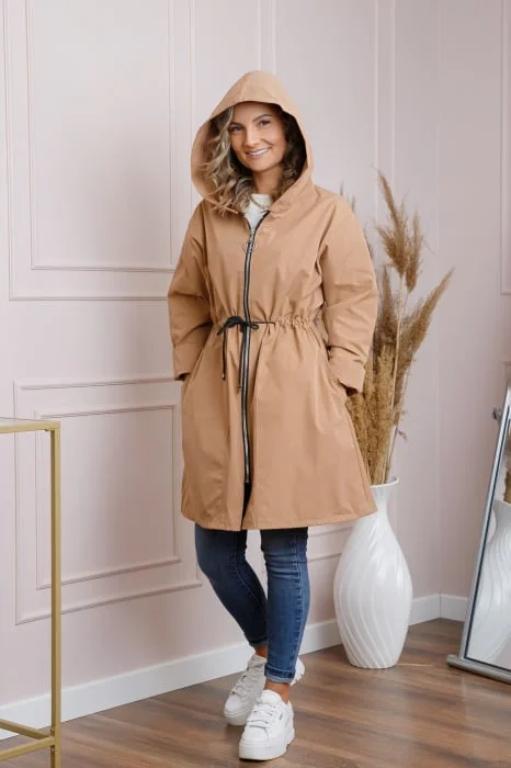 Pardesiu casual camel cu talie ajustabila si gluga