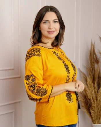 Bluza galbena cu motiv floral negru Narcisa