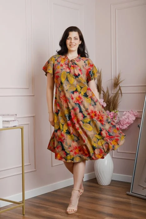 Rochie eleganta Penelope cu baza asimetrica si imprimeu floral - Bej