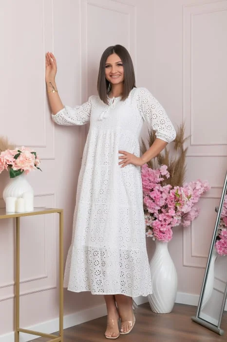 Rochie traditionala alba cu model perforat Bianca 02