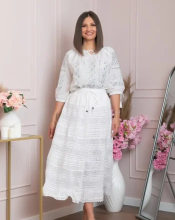Fusta traditionala alba cu broderie geometrica Iuliana