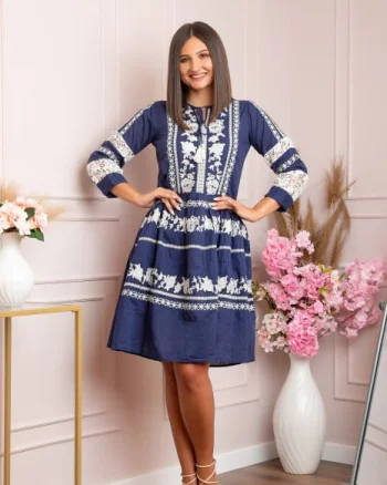 Rochie traditionala bleumarin cu model floral alb Ema 02