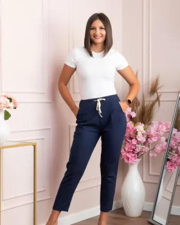 Pantaloni conici Tessa din bumbac cu snur in talie - Bleumarin