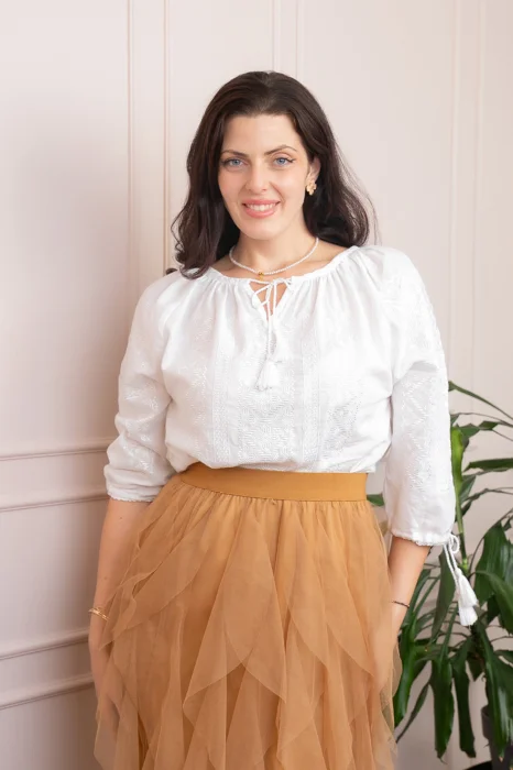 Bluza tip ie alba cu motiv geometric alb Angelina 01