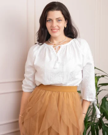 Bluza tip ie alba cu motiv geometric alb Angelina 01