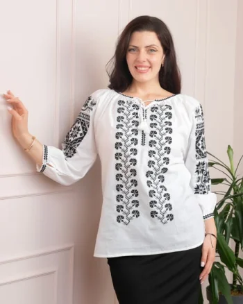 Bluza tip ie alba cu motiv geometric negru Celina 01