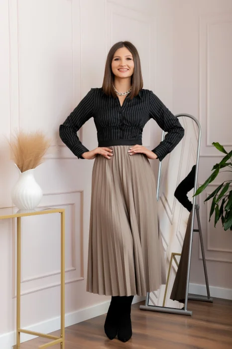 Fusta plisata eleganta Jacqueline cu elastic in talie - Bej