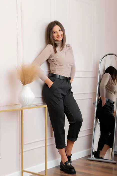 Pantaloni Jessie gri antracit cu croi lejer si talie elastica
