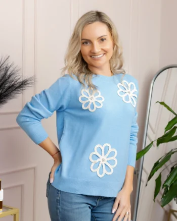 Pulover tricotat cu aplicatii florale Sally - Albastru