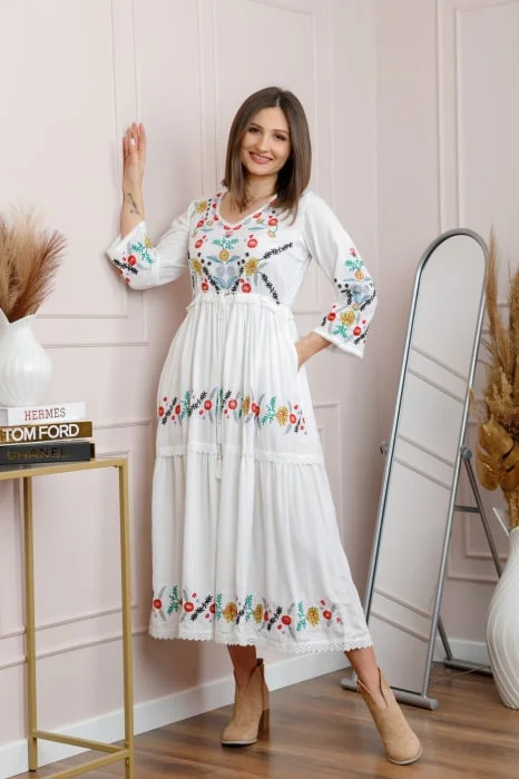 Rochie alba cu motiv floral multicolor Violeta 02