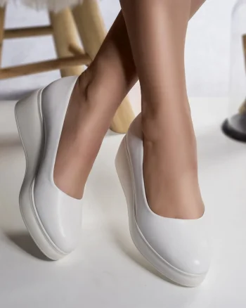 Pantofi cu platforma amalya albi piele ecologica