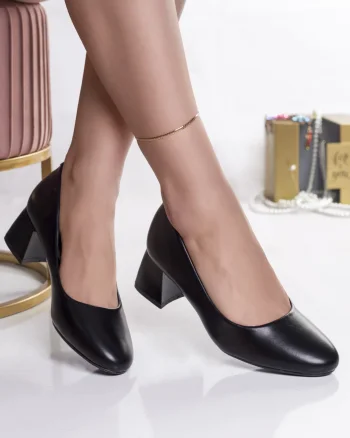 Pantofi dama cu toc negri din piele ecologica oilip