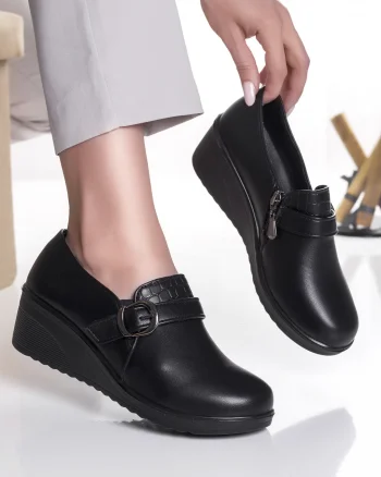 Pantofi dama cu platforma negri din piele ecologica pela