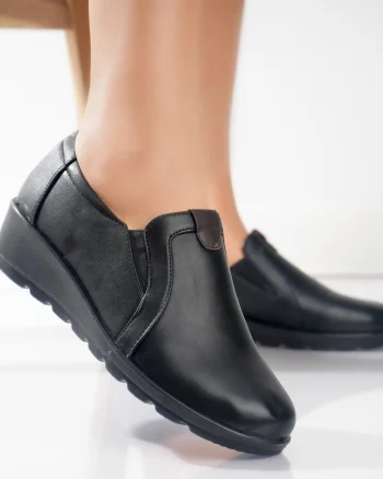Pantofi dama casual Negri din Piele Ecologica Larisa