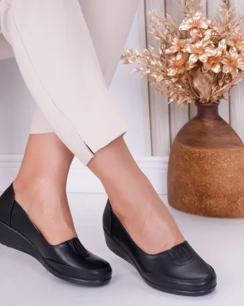 Pantofi dama cu platforma Negri din Piele Ecologica Tara