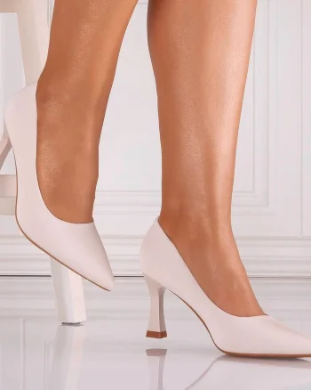 Pantofi dama Bej din Piele Ecologica Sarmina