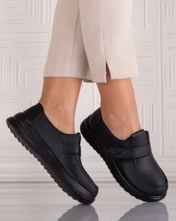 Pantofi dama Casual Negri din Piele Ecologica Nedira