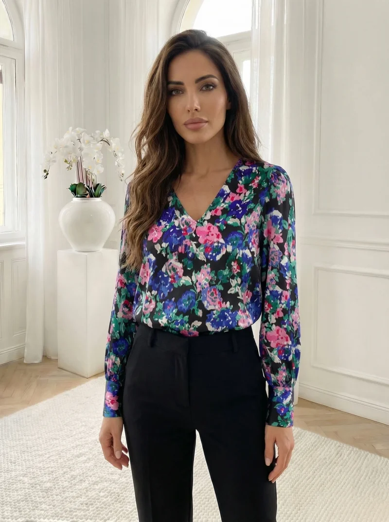 Bluza eleganta cu decolteu in v ...