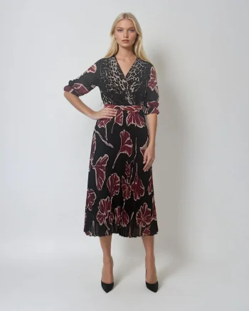 Rochie lungă cu imprimeu, decolteu adânc și plisată negru - Unica S-L