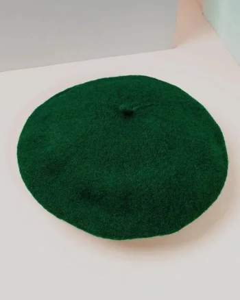 Bereta verde pentru fete