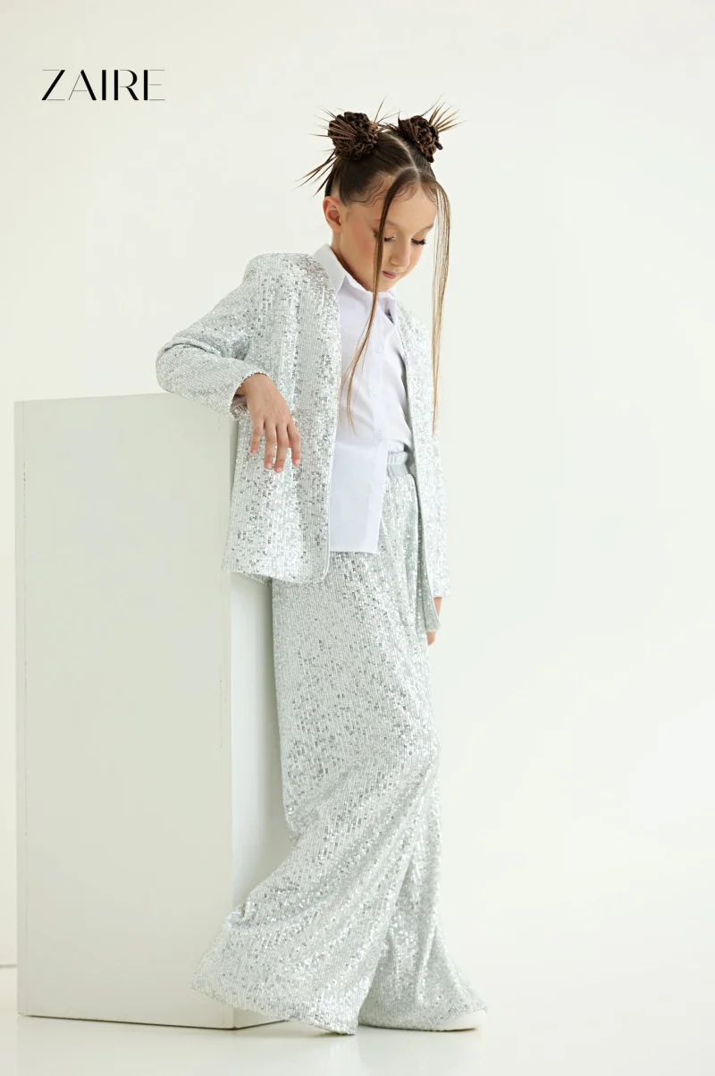 Compleu argintiu elegant din paiete pentru fete, sacou si pantalon evazat - Alida