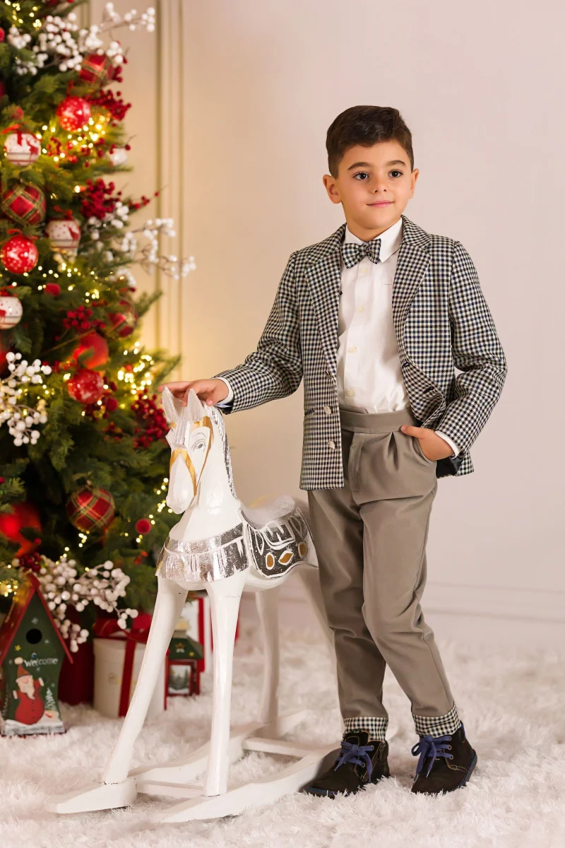 Costum elegant pentru baieti, sacou in carouri si pantalon din catifea gri  - Adam